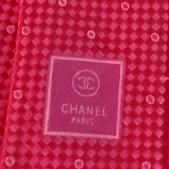Chanel Pink Baby CC Tie - Picture 3 of 7